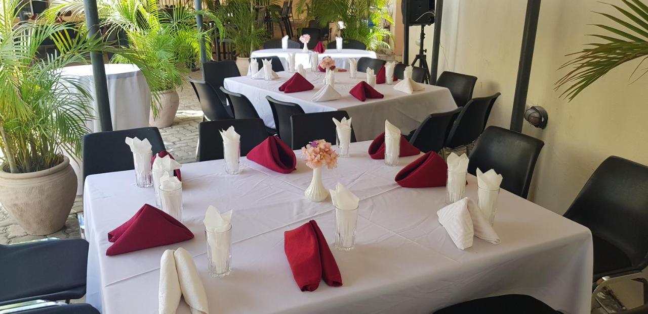 Shamool Hotel Dar es Salaam Zewnętrze zdjęcie